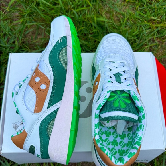 Saucony Other - Saucony White and Green Athletic Shoes